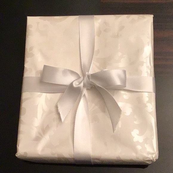 (5) Olive you trays and spreaders. Great as favors. - Picture 5 of 5